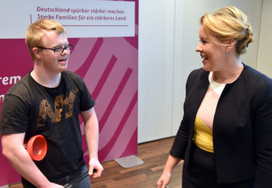 Kinder und Jugendliche mit Behinderung fordern gleichberechtigte Teilhabe von Bundesministerin Giffey