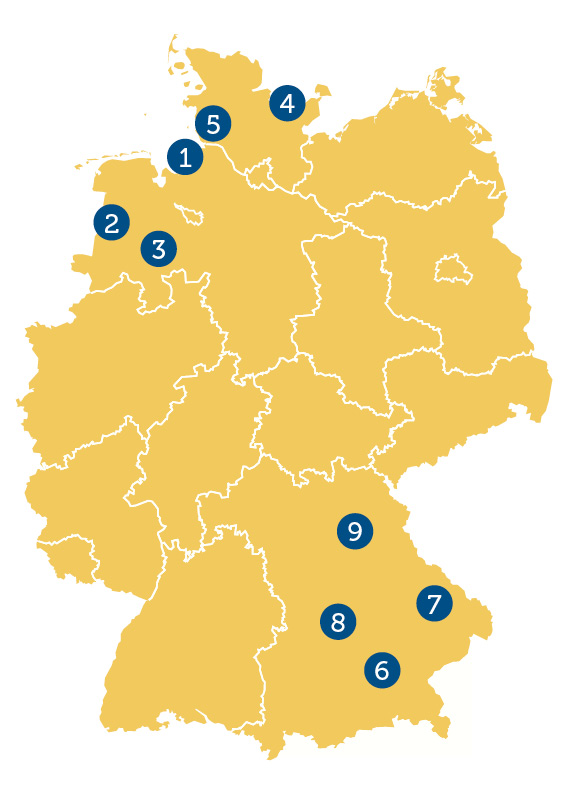 Deutschlandkarte mit 9 Punkten, die die Orte aus dem Text zeigen.